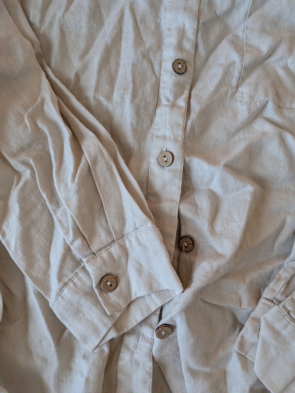 Relaxed Ivory Button-Front Women’s Shirt - Picture 2 of 3